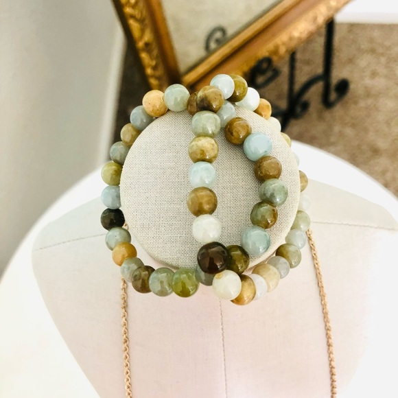 Vintage Green Aventurine Necklace & Stone Bracelet Stack - Picture 12 of 15